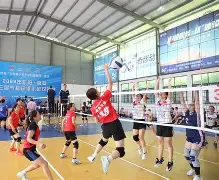 关于排球巡回赛上演强强对话,蓬莱猎隼队绝杀辽东银狐队,多点开花奏效;回归即成焦点的信息 关于排球巡回赛上演强强对话,蓬莱猎隼队绝杀辽东银狐队,多点开花奏效;回归即成焦点的信息