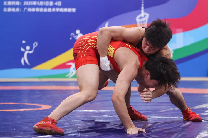摔跤淘汰赛上演强强对话,中原貔貅队淘汰对手滇池灰熊队,战术调整见效;韧性与执行并存的简单介绍 摔跤淘汰赛上演强强对话,中原貔貅队淘汰对手滇池灰熊队,战术调整见效;韧性与执行并存的简单介绍