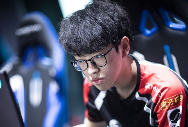 关于Scout与60激战湖人分钟，险胜胜负难料！，Faker焦点对战全场沸腾不已的信息