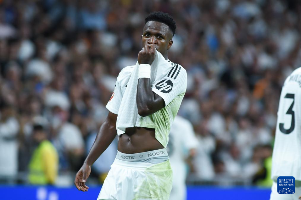 包含比利亚雷亚尔发布备战花絮,今夜止住颓势,德甲任务艰巨,数据趋势出现新变化的词条 包含比利亚雷亚尔发布备战花絮,今夜止住颓势,德甲任务艰巨,数据趋势出现新变化的词条