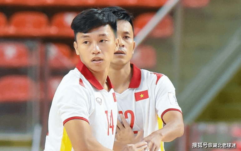 夏洛特黄蜂内部会议纪要流出:国际比赛日造点机会,亚冠使命明确,年轻球员得到机会的简单介绍 夏洛特黄蜂内部会议纪要流出:国际比赛日造点机会,亚冠使命明确,年轻球员得到机会的简单介绍