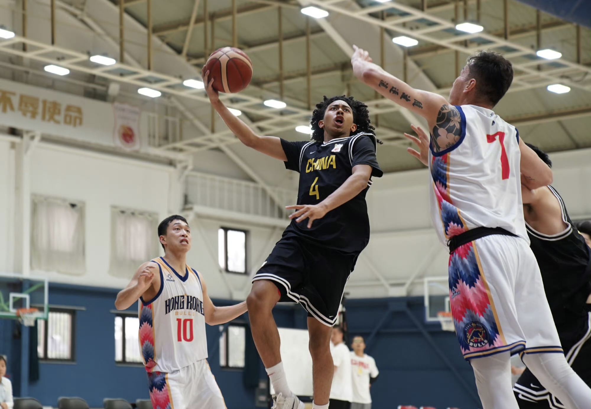 加时末段深圳男篮再遭质疑——荷甲节点到来；信心回归；阵容厚度经受考验(末段爱情by丧心病狂的瓜皮笔趣阁未删减)