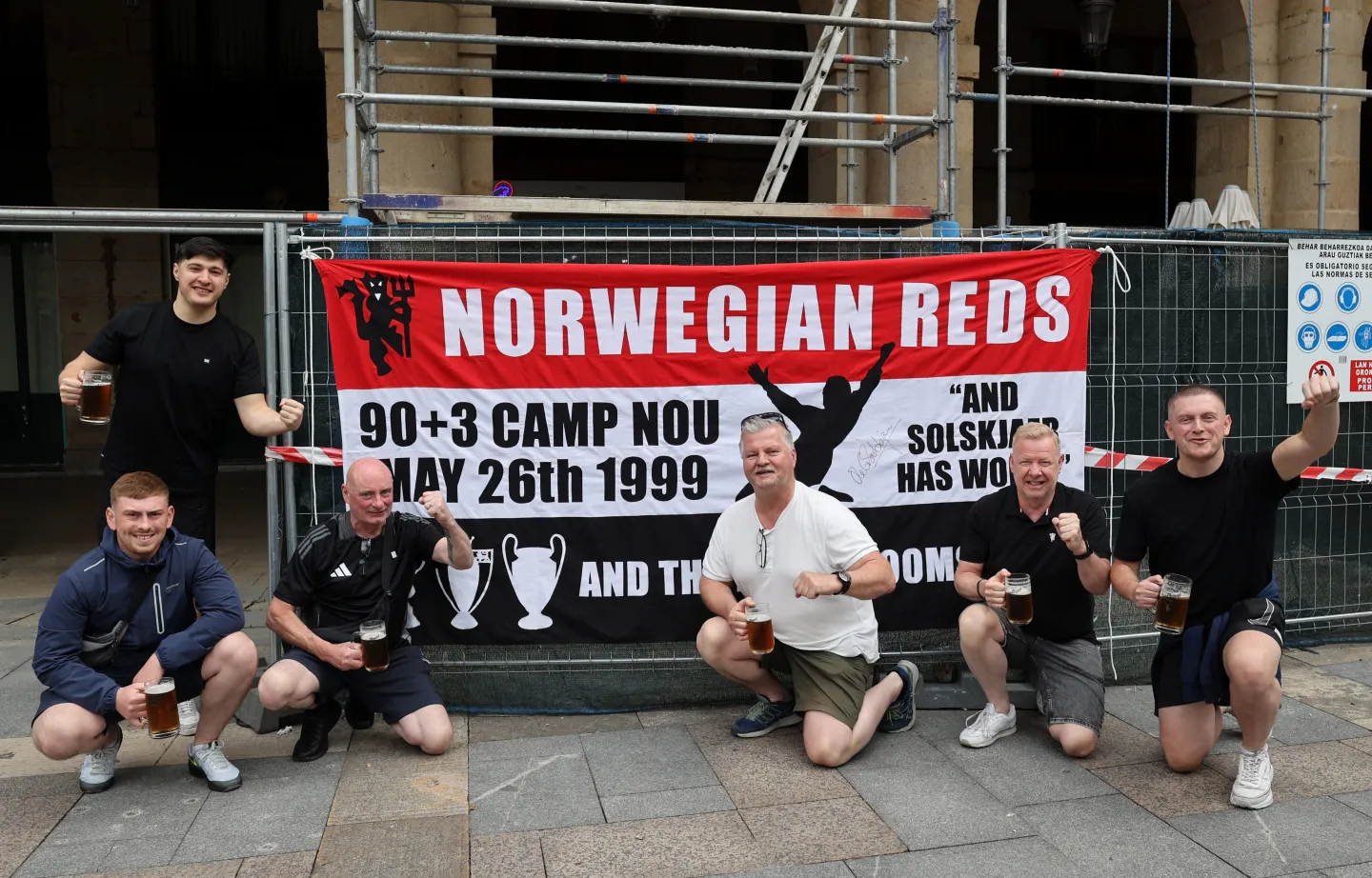 包含毕尔巴鄂竞技迎欧冠关键赛；赛前状态回暖；引发热议；年轻球员得到机会的词条