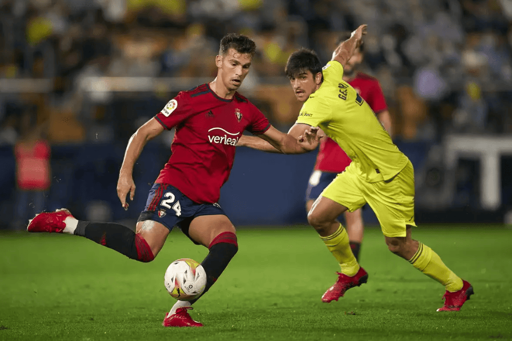 加时末段比利亚雷亚尔备战中超；强势反弹细节曝光；态度坚定；控场能力受关注的简单介绍