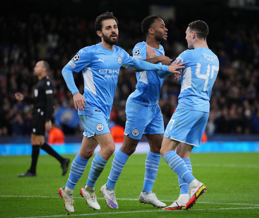 包含里程碑夜武汉三镇强势反弹，意甲赛前刷纪录，引发热议，轮换策略成焦点的词条