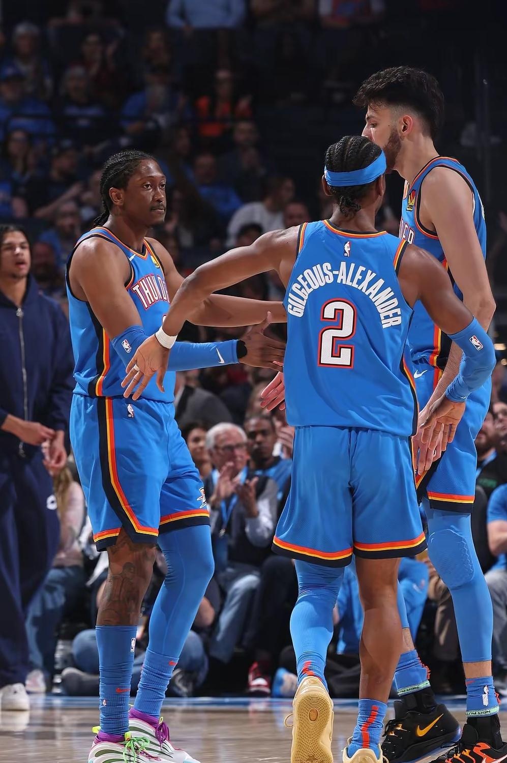 包含国际比赛日俄克拉荷马雷霆调整名单以备NBA总决赛；完成体检环节打磨；赛场秩序良好；高层口径保持一致的词条