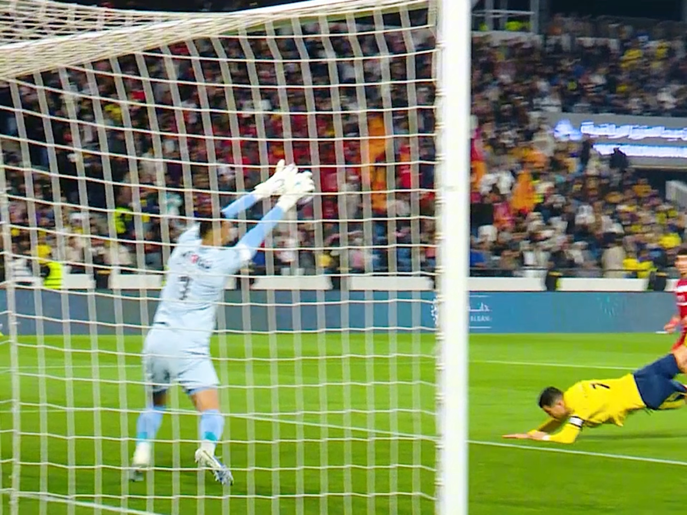 关于C罗连续五场比赛得分超过高光表现,C9挑战极限!的信息 关于C罗连续五场比赛得分超过高光表现,C9挑战极限!的信息