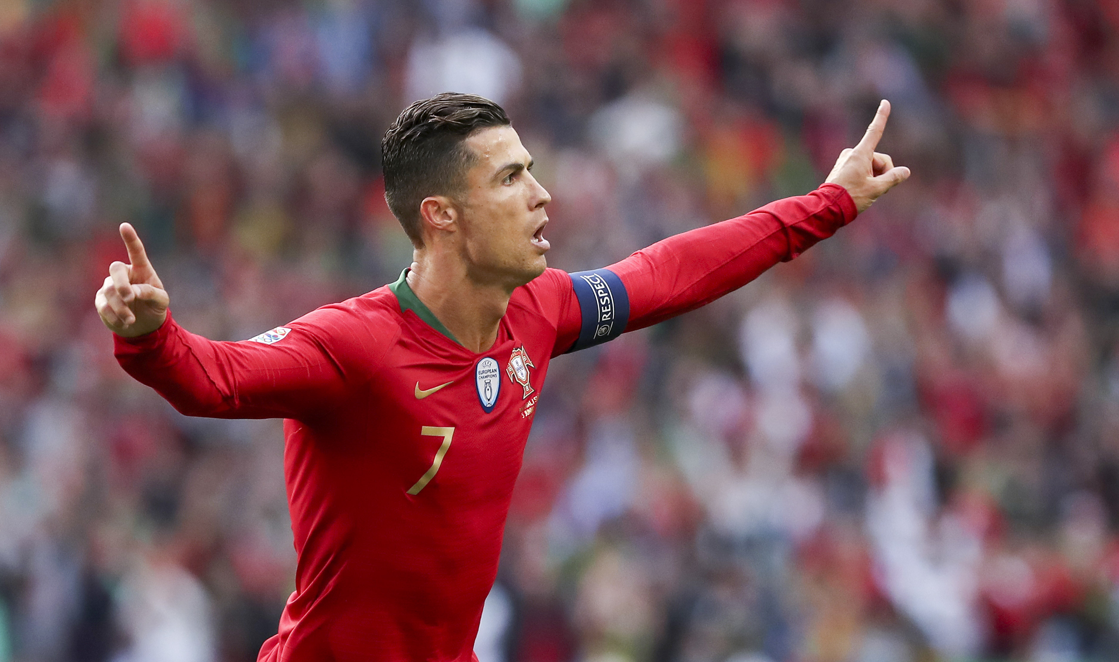 关于C罗连续五场比赛得分超过高光表现,C9挑战极限!的信息 关于C罗连续五场比赛得分超过高光表现,C9挑战极限!的信息